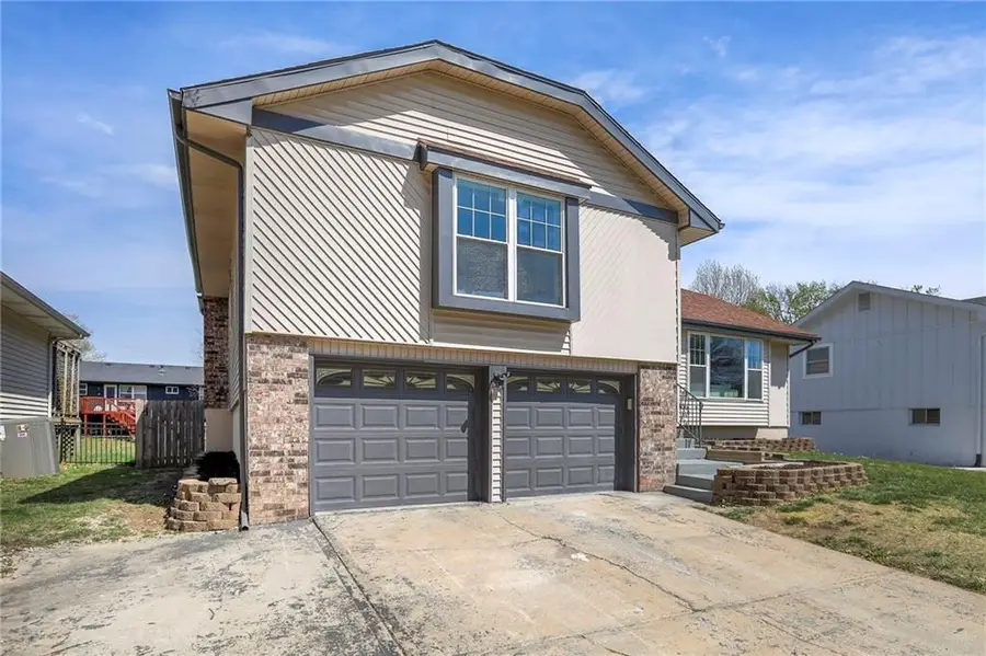 6900 E 140th Place, Grandview, MO 64030 - #3