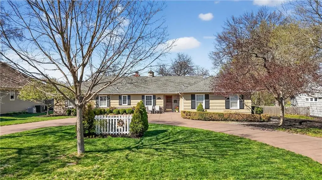 3100 W 71st Street, Prairie Village, KS 66208 - #1