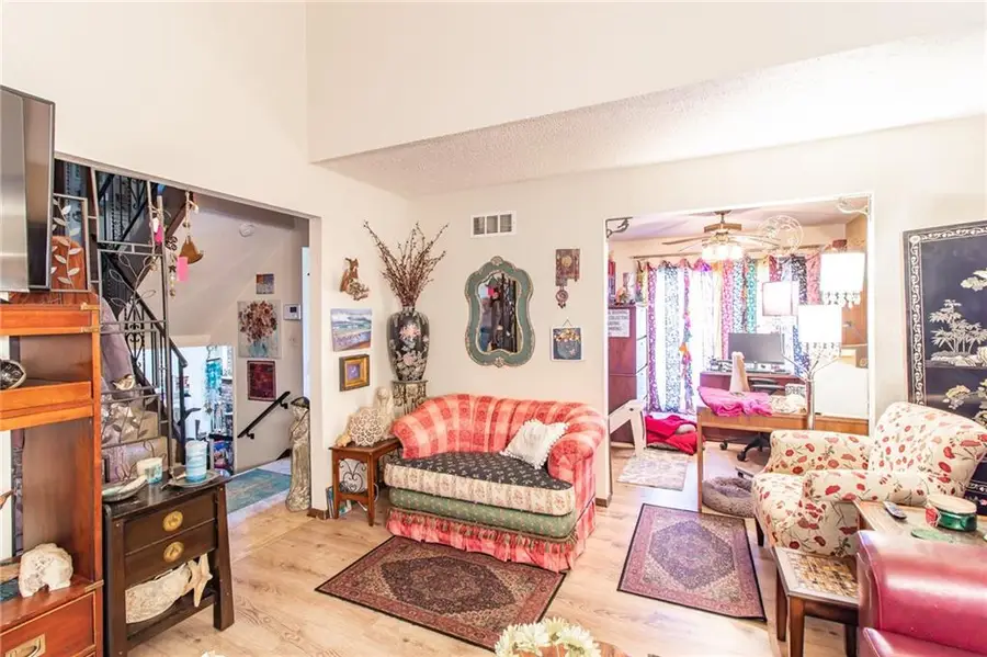 9028 E 96th Terrace, Kansas City, MO 64134 - #3