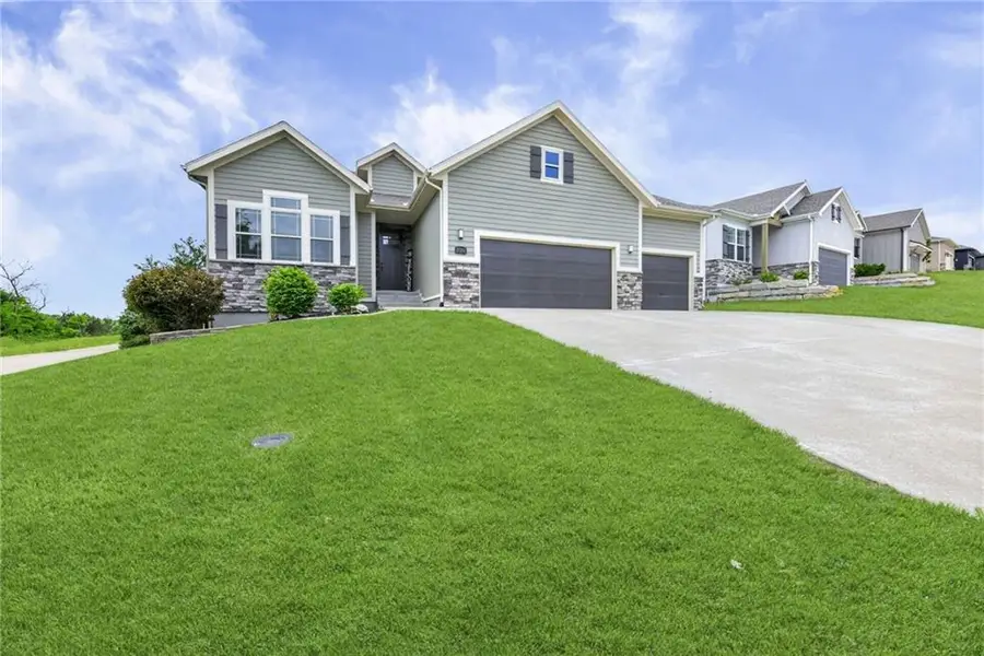 25250 W 141st Terrace, Olathe, KS 66061 - #3