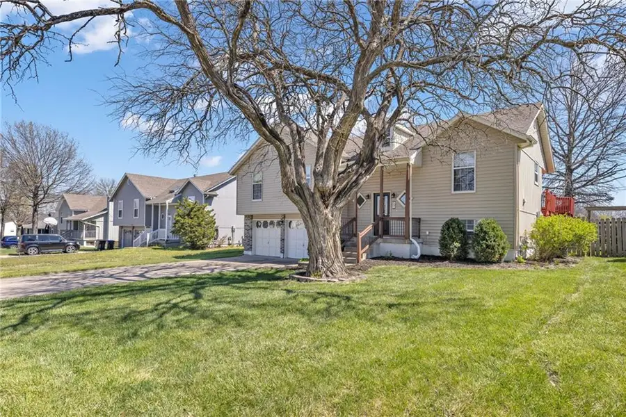 407 Woodson Lane, Greenwood, MO 64034 - #2