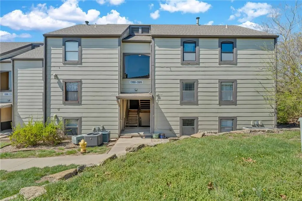 1300 Westbrooke Street, Lawrence, KS 66049 - #1
