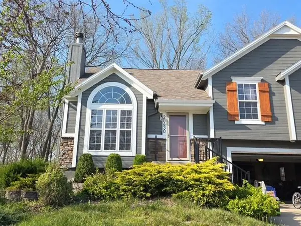 20630 W 219 Terrace, Spring Hill, KS 66083