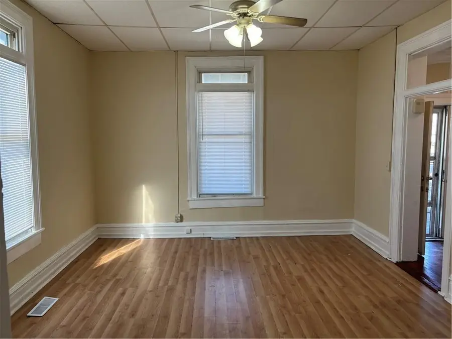 1507 S 10 Street, Saint Joseph, MO 64503 - #3