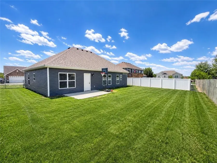 1700 W 6th Street Terrace, Knob Noster, MO 65336 - #2