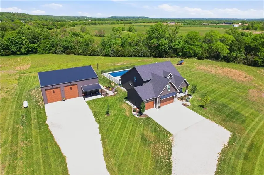 20143 Tonganoxie Drive, Tonganoxie, KS 66086 - #3