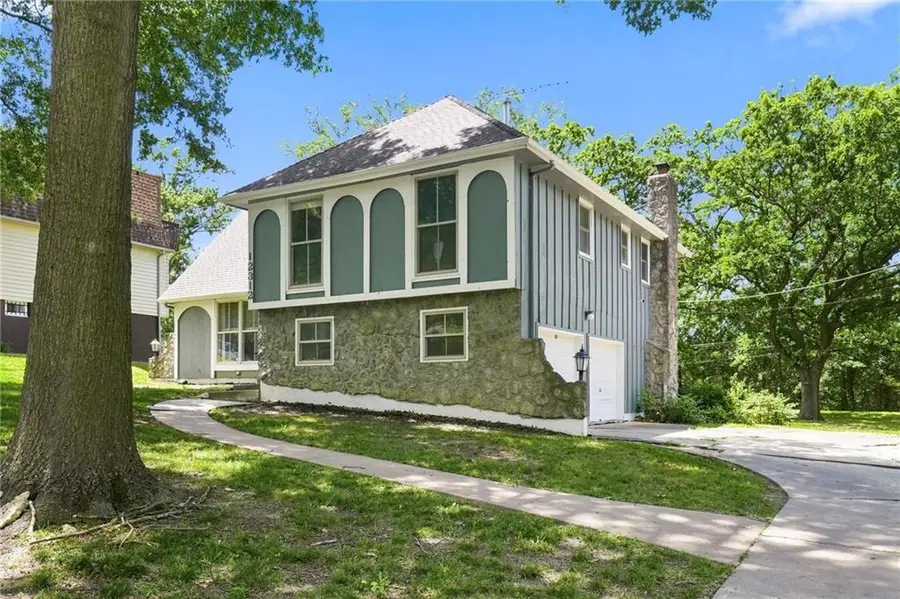 12312 Askew Drive, Grandview, MO 64030 - #2
