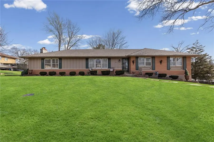 8713 Waverly Avenue, Kansas City, KS 66109 - #2