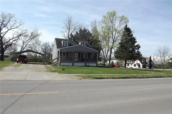 403 Locust Street, Harrisonville, MO 64701