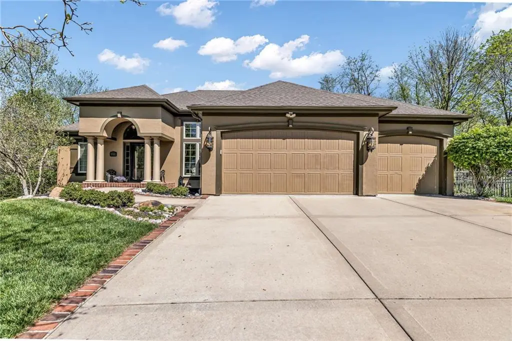 5310 NW 78 Place, Kansas City, MO 64151 - #1