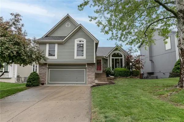 21513 W 52nd Street, Shawnee, KS 66226