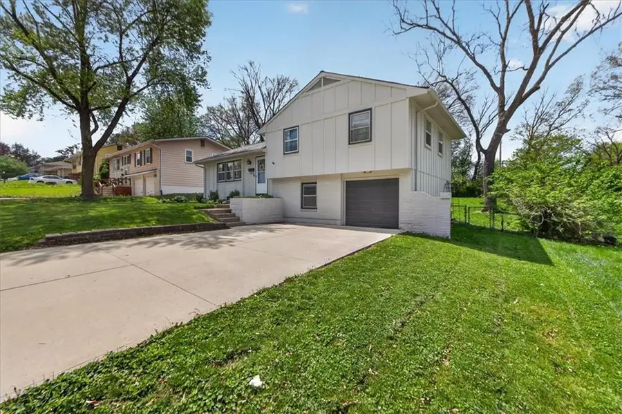 5318 Goodman Lane, Mission, KS 66202 - #2