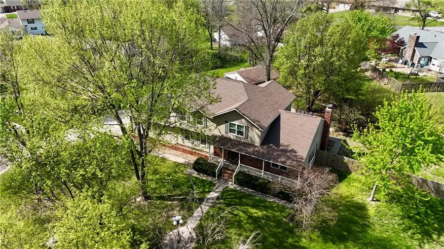 101 S Connie Drive, Clinton, MO 64735 - #2