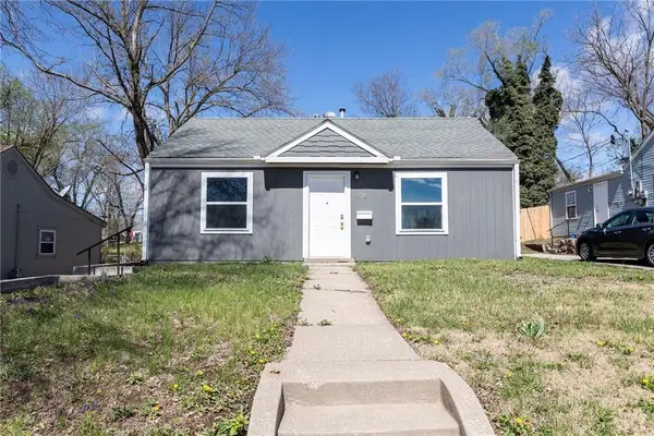 4714 Shawnee Drive, Kansas City, KS 66106