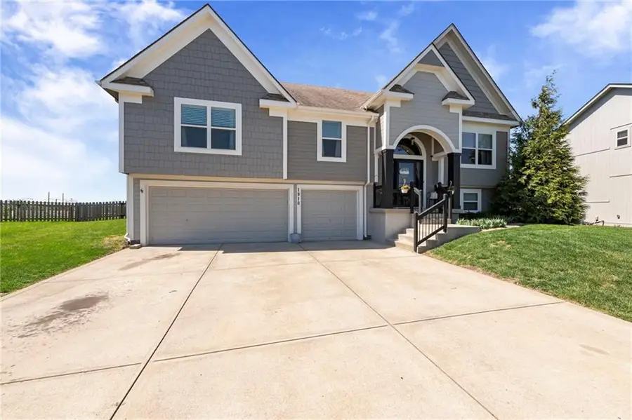 1910 Prairie Clover Road, Greenwood, MO 64034 - #2