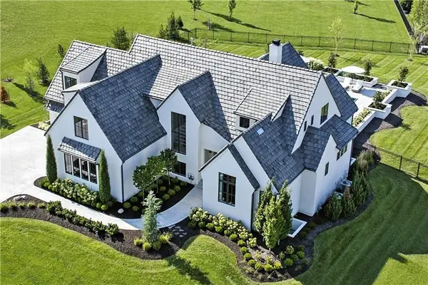 11316 W 170th Terrace, Overland Park, KS 66221