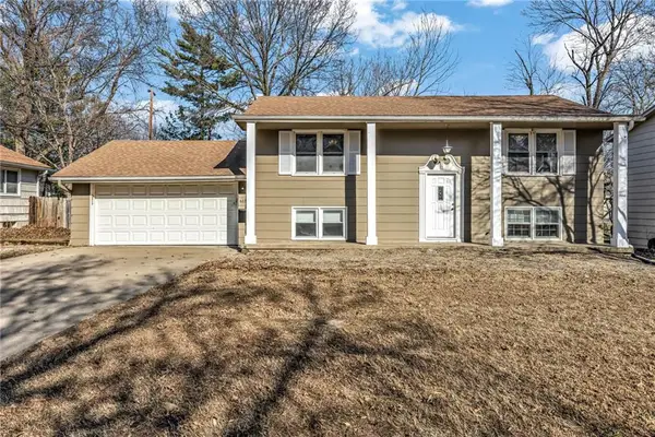 611 NE Corder Street, Lee's Summit, MO 64063