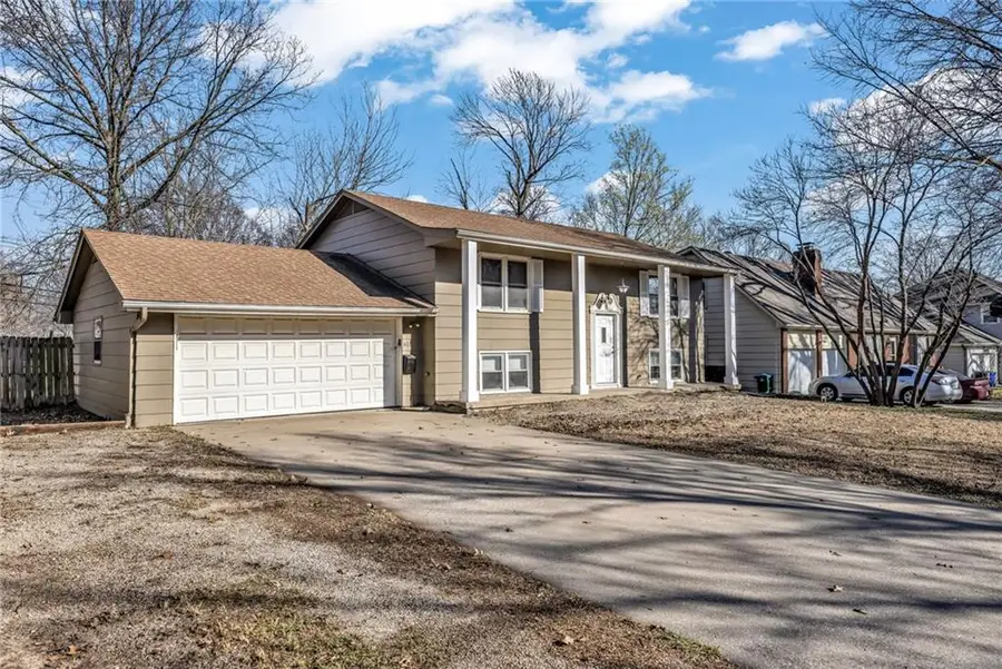 611 NE Corder Street, Lees Summit, MO 64063 - #3