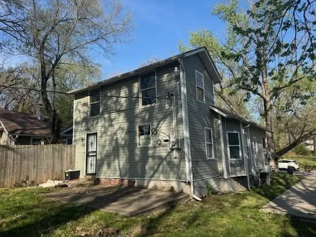 6724 Agnes Avenue, Kansas City, MO 64132 - #2