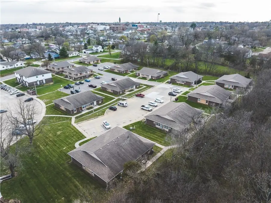 515 E 7th Street, Maryville, MO 64468 - #2