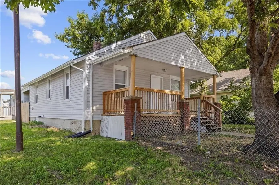 1116 S Woodland Avenue, Independence, MO 64050 - #2