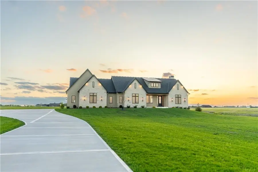 18904 Bella Terra Road, Pleasant Hill, MO 64080 - #2