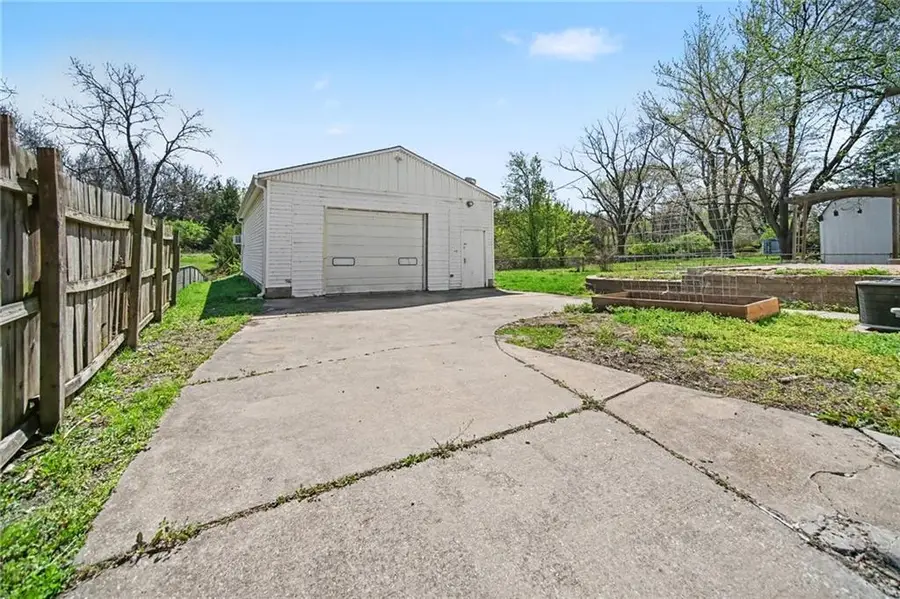 6403 E 120th Terrace, Grandview, MO 64030 - #3