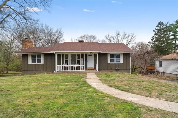 3018 Douglas Street, St Joseph, MO 64506