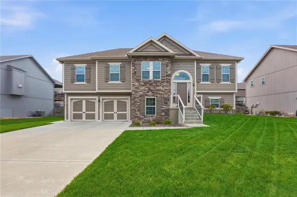 10818 N Oakland Avenue, Kansas City, MO 64157