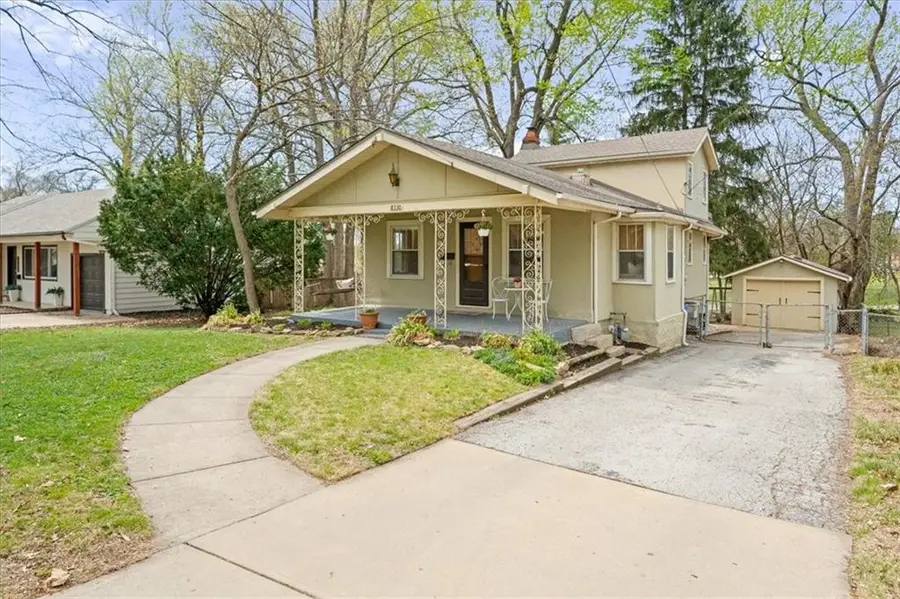 8330 Riggs Street, Overland Park, KS 66212 - #3