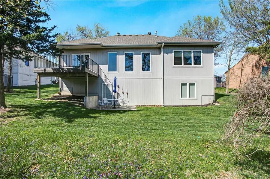 303 E 126th Street, Kansas City, MO 64145 - #2