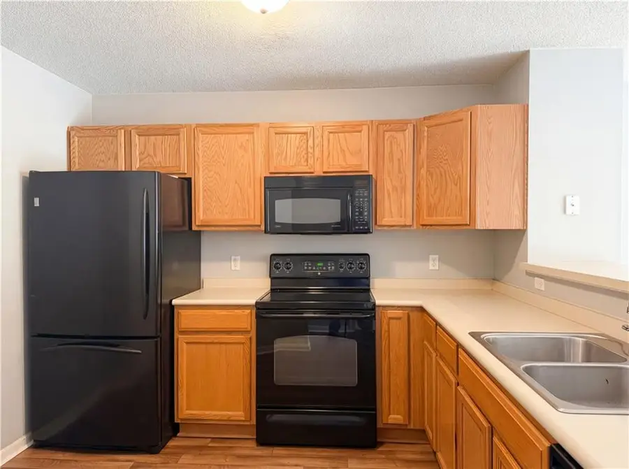 5536 N Fairmount Avenue, Kansas City, MO 64118 - #2