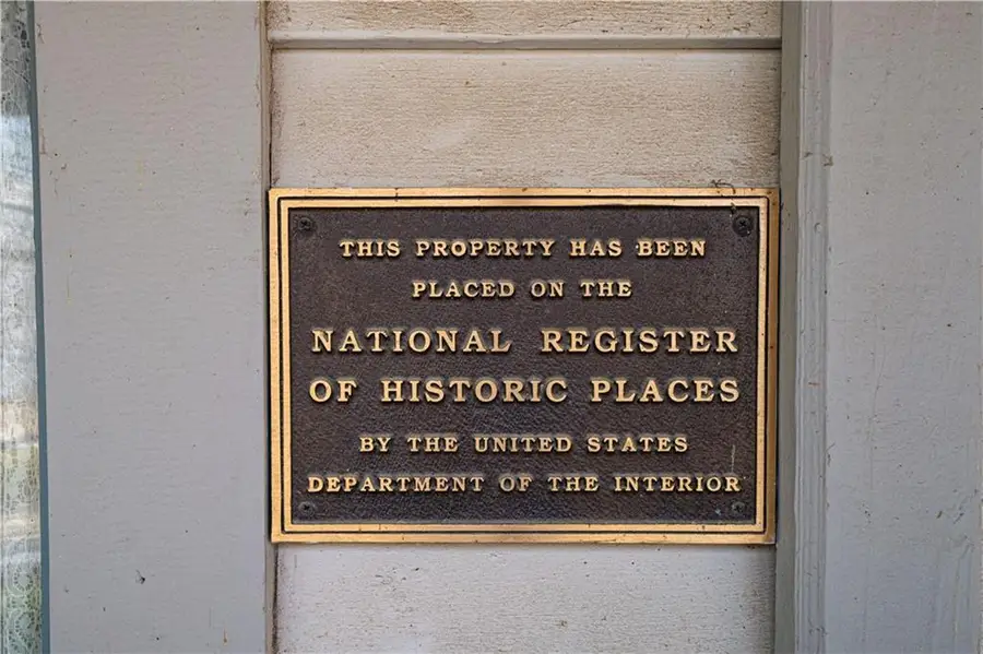 610 N 8th Street, Saint Joseph, MO 64501 - #3