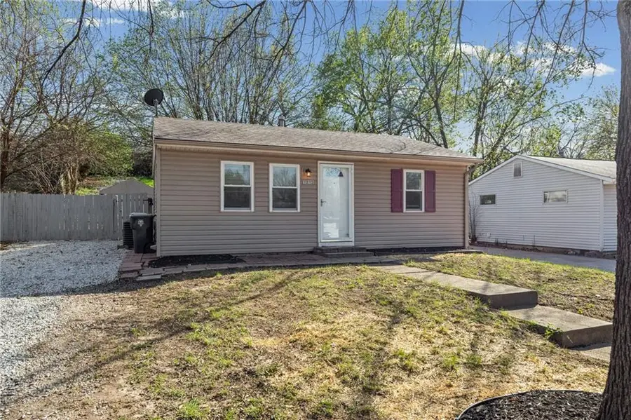 1313 NE 44th Street, Kansas City, MO 64116 - #2