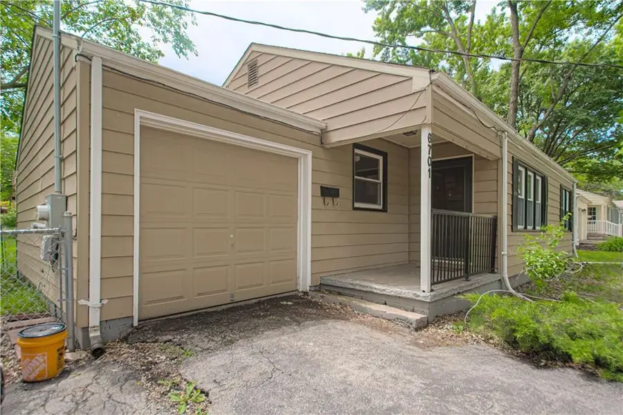 6701 W 79th Street, Overland Park, KS 66204 - #2