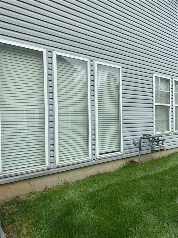 8151 N Lawn Avenue, Kansas City, MO 64119 - #2