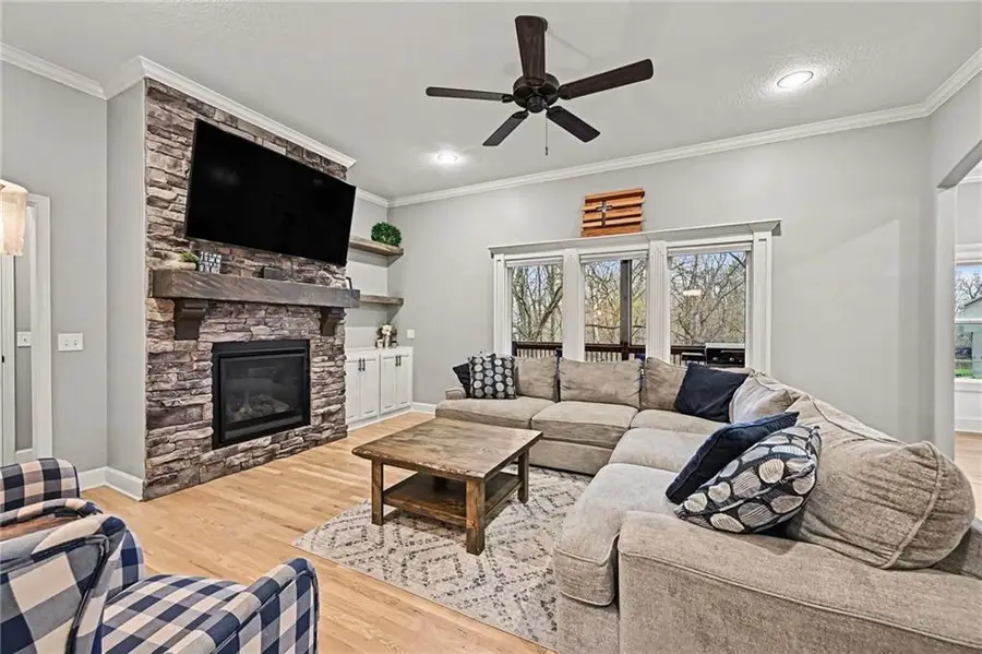 1032 E 14th Street, Kearney, MO 64060 - #3