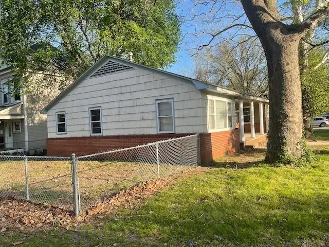 201 S Walnut Street, Pittsburg, KS 66762 - #3