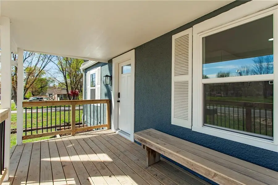 2320 S Vermont Avenue, Independence, MO 64052 - #3