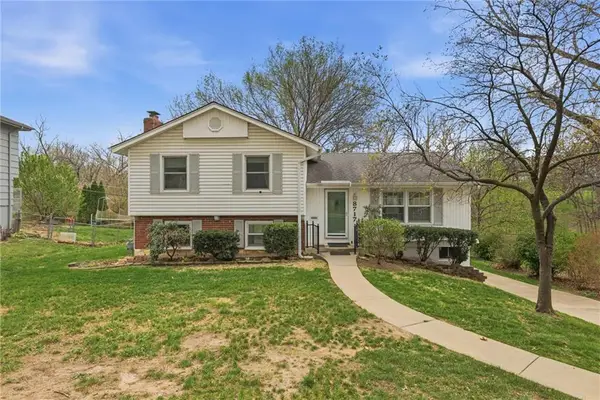 8717 W 73rd Street, Overland Park, KS 66204