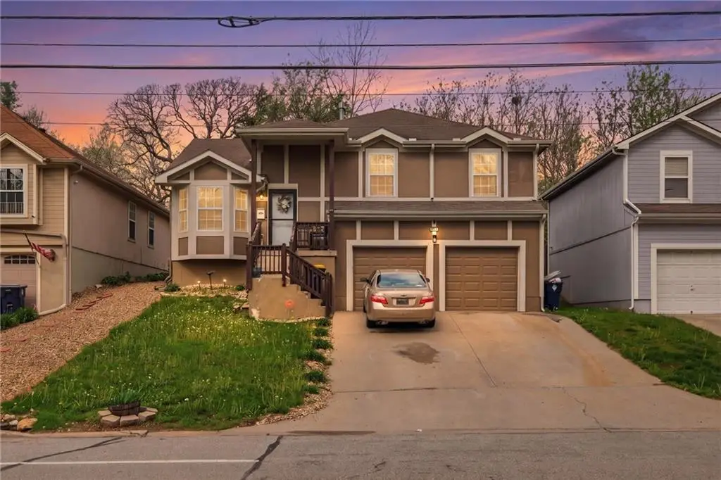 8308 Prospect Avenue, Kansas City, MO 64132 - #1