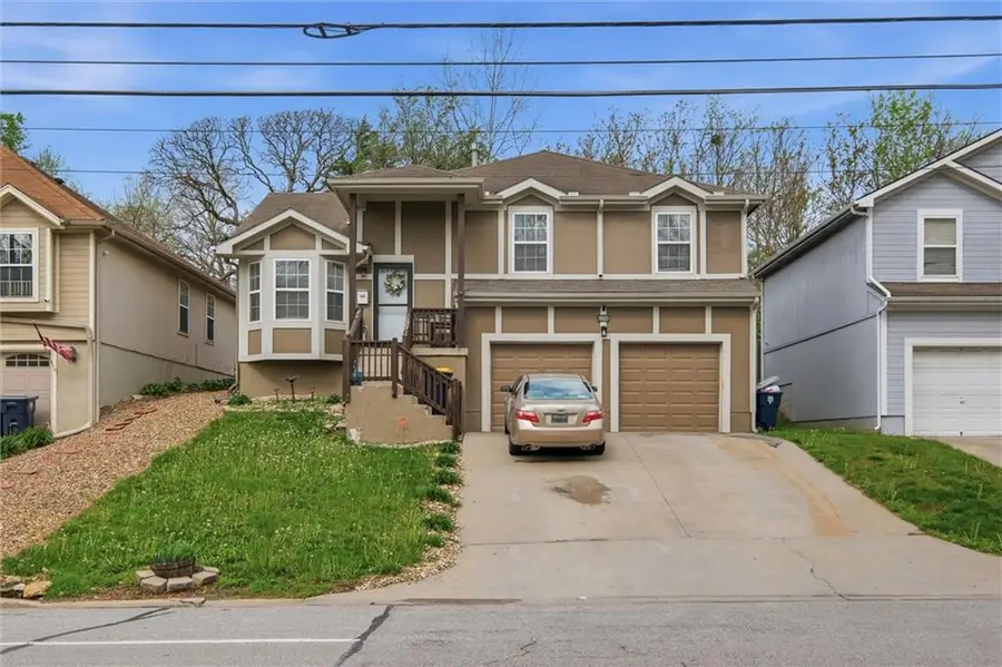 8308 Prospect Avenue, Kansas City, MO 64132 - #2