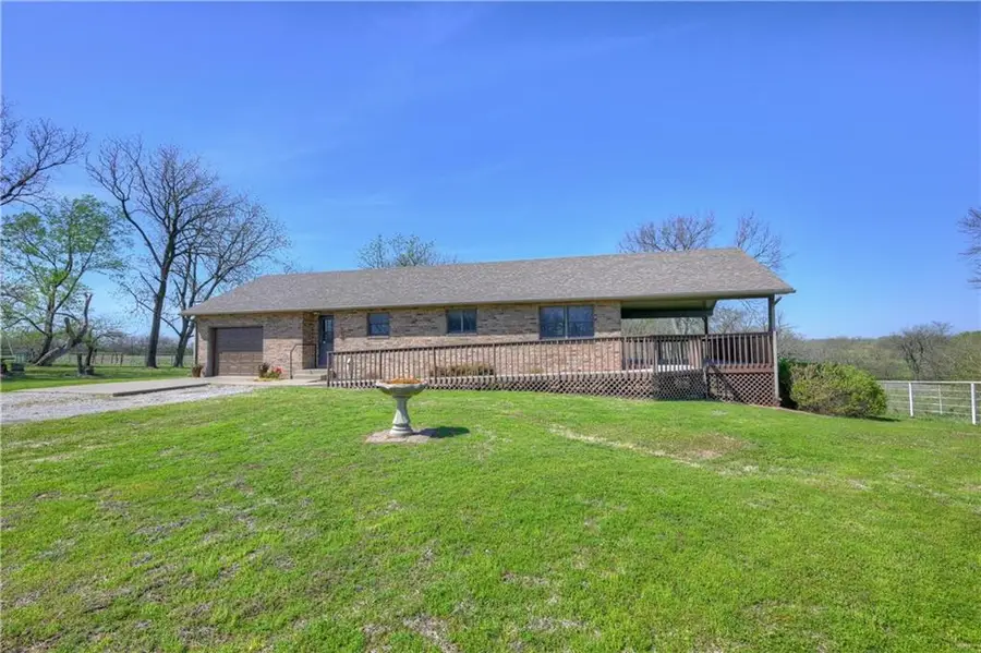 286 S 160th Street, Girard, KS 66743 - #3