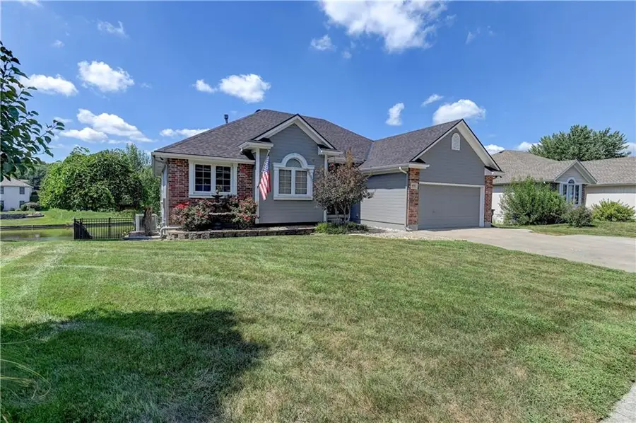 632 SW Lakeview Drive, Grain Valley, MO 64029 - #3