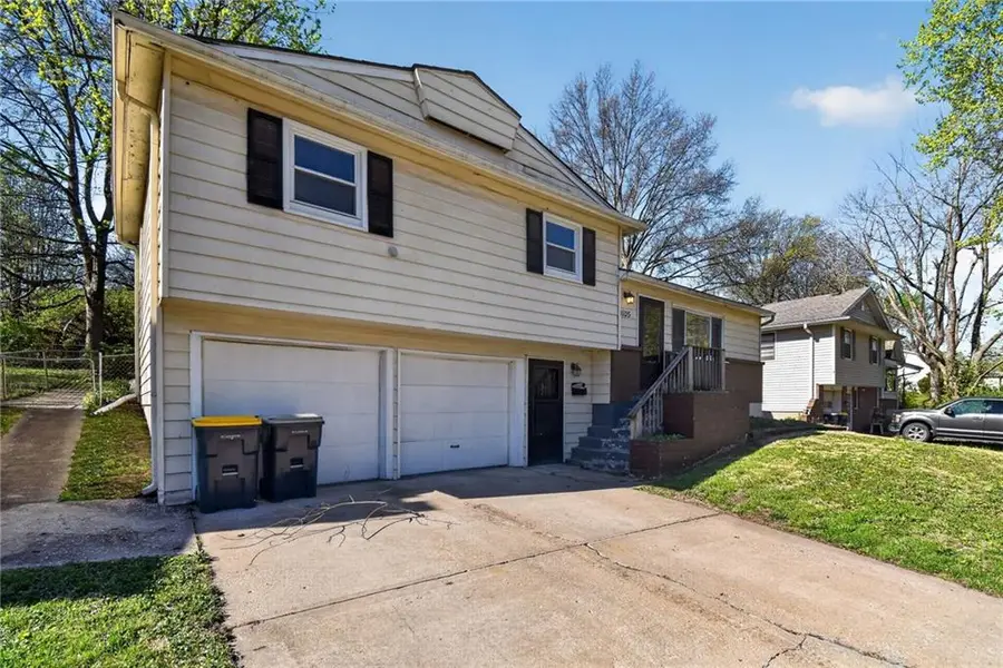 9105 E 89th Street, Kansas City, MO 64138 - #2