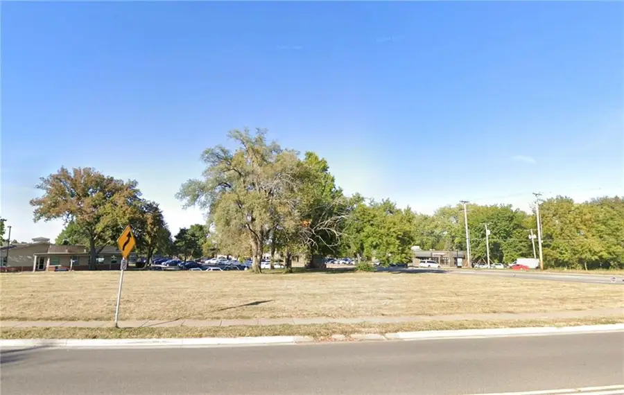 111000 W 65th Street, Shawnee, KS 66203 - #2