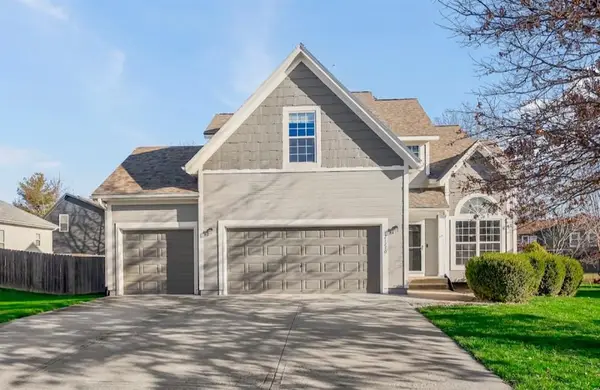 21270 W 227th Street, Spring Hill, KS 66083