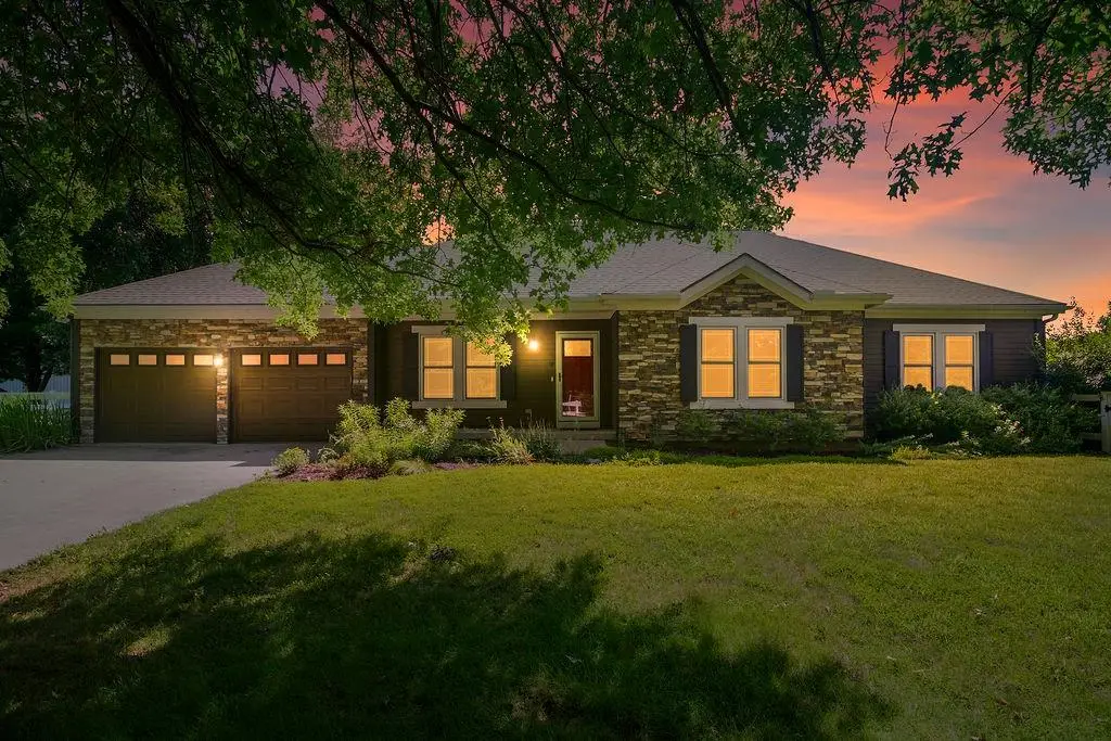 13223 N Virginia Avenue, Smithville, MO 64089 - #1