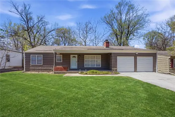 8018 Nall Avenue, Prairie Village, KS 66208