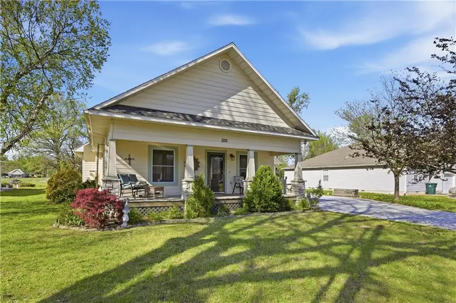 100 W Druart Street, Frontenac, KS 66763 - #2